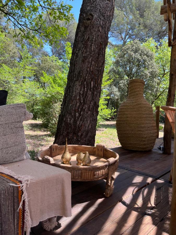 La Bastide Des Grands Chenes Bed and Breakfast Lambesc Eksteriør billede